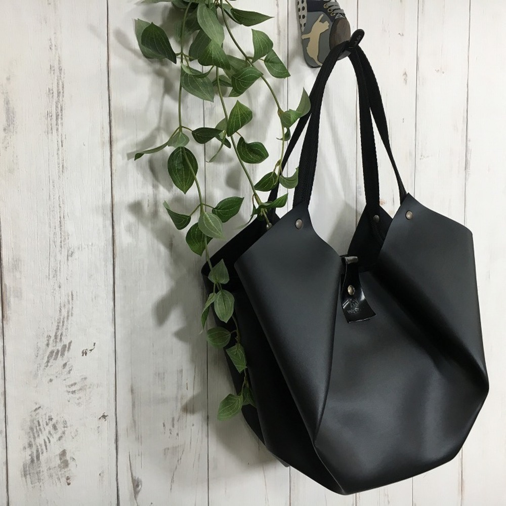 Nada Small Tote Shoulder Bag Black